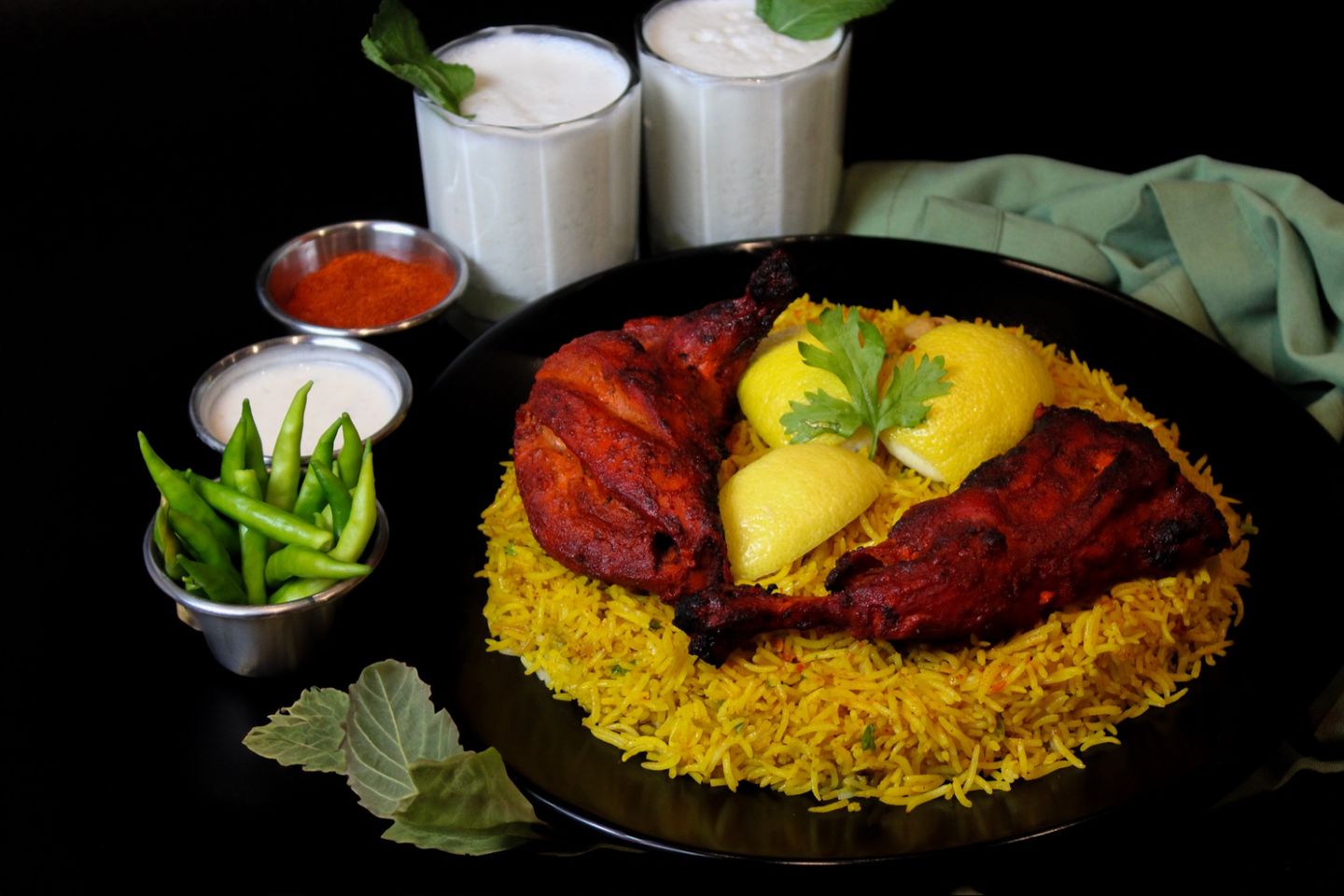 رز برياني مع نص دجاج تندور