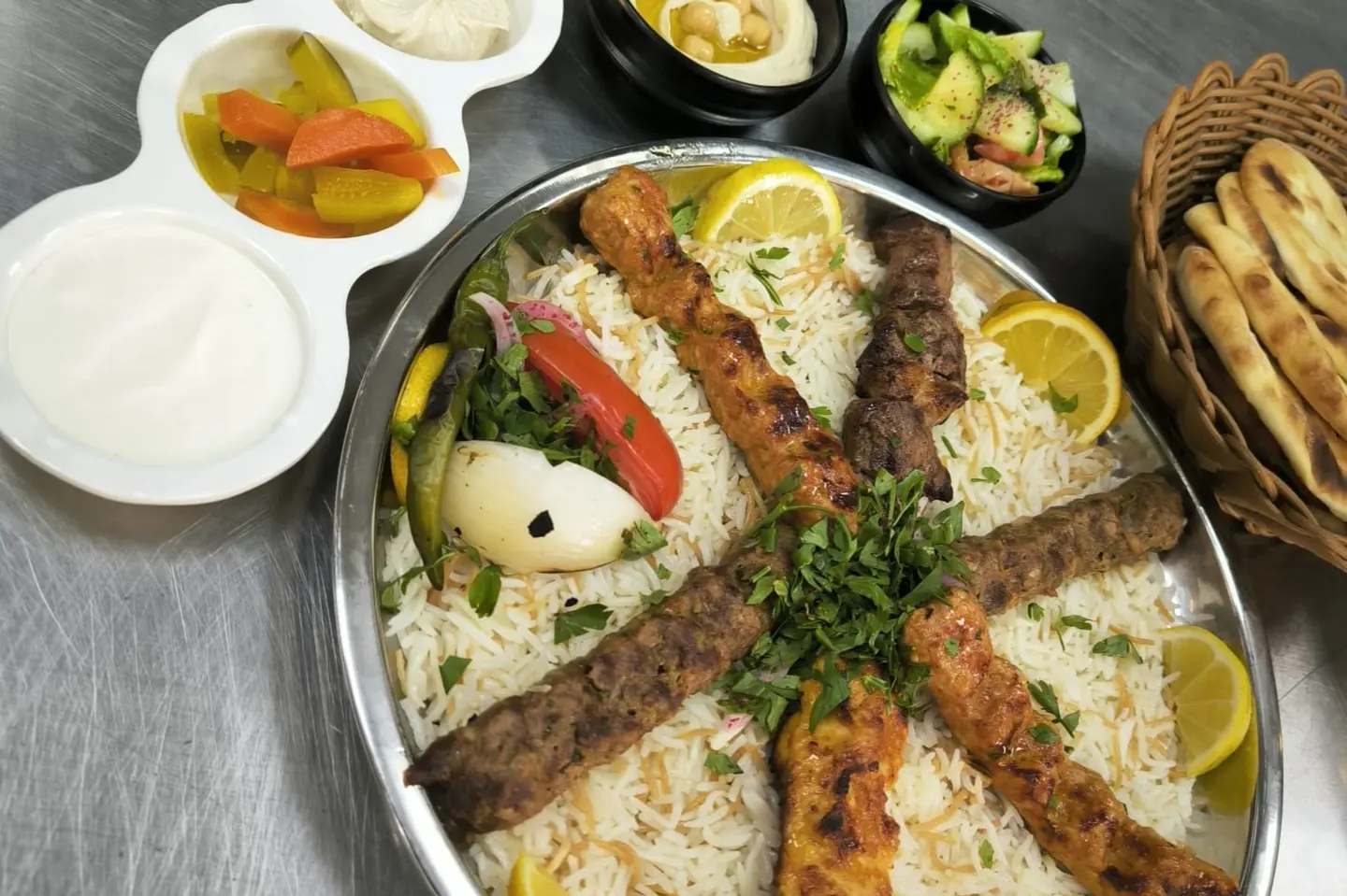 وجبة مشاوي فردين