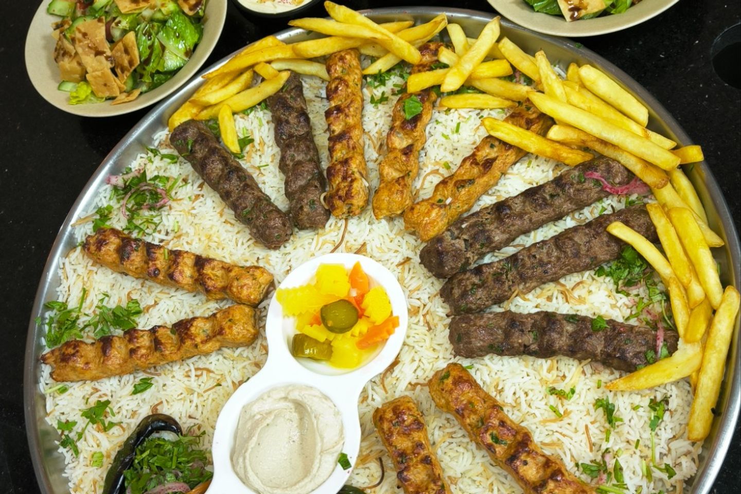 وجبة مشاوي أربع أفراد
