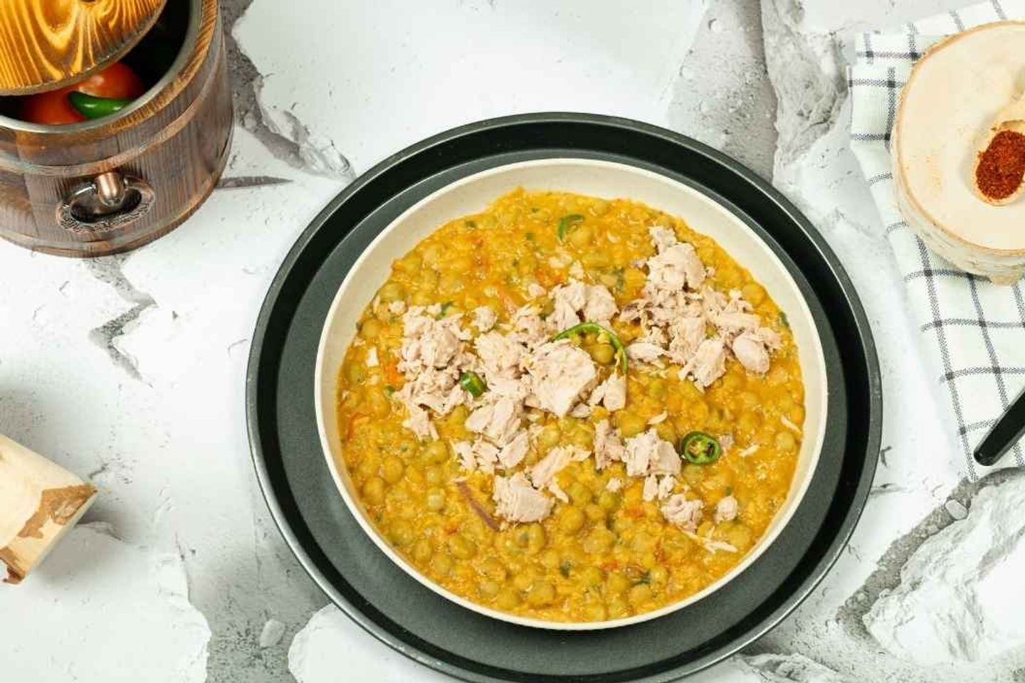 Tuna With Peas On Stone