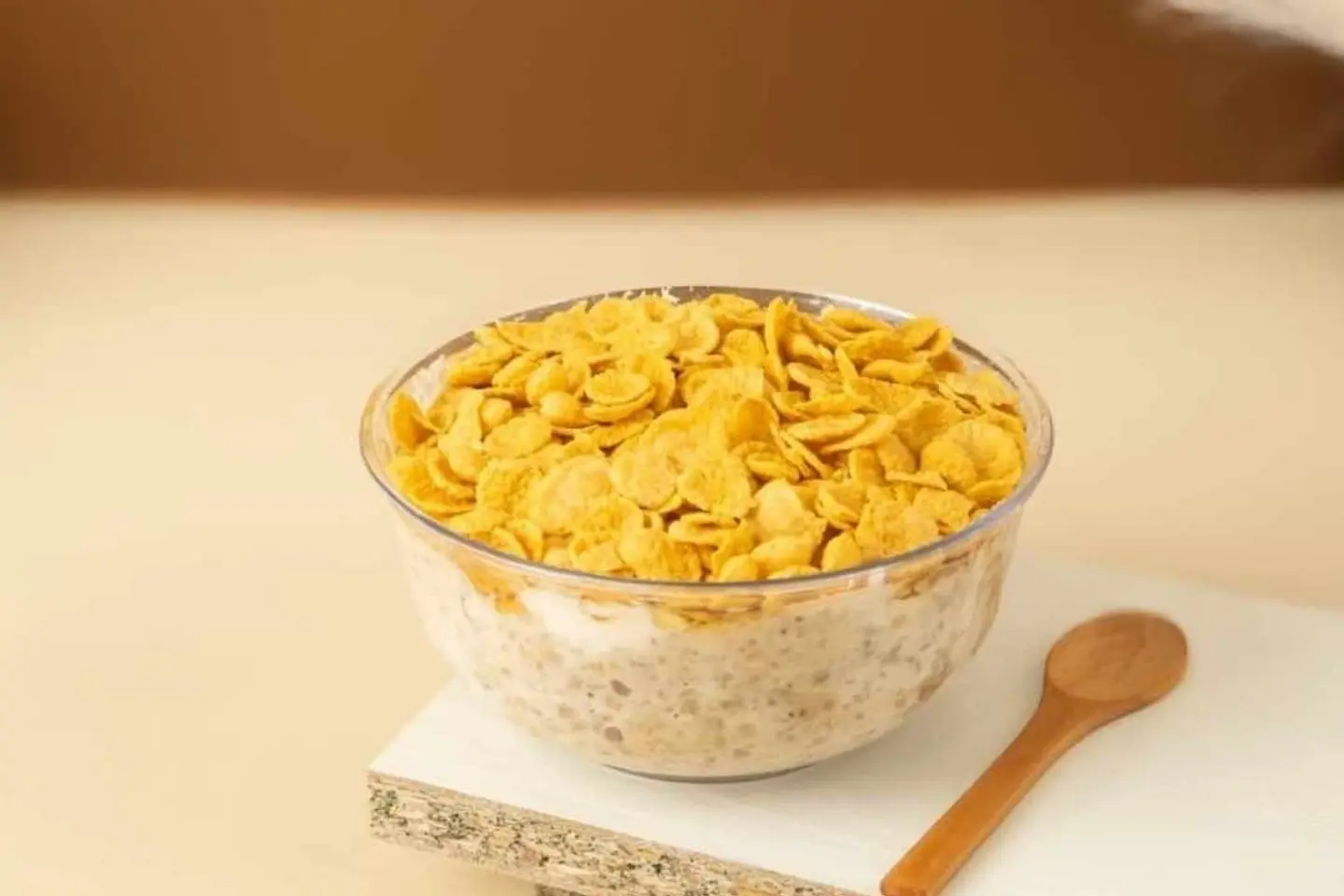 معصوب قشطة و كورنفليكس