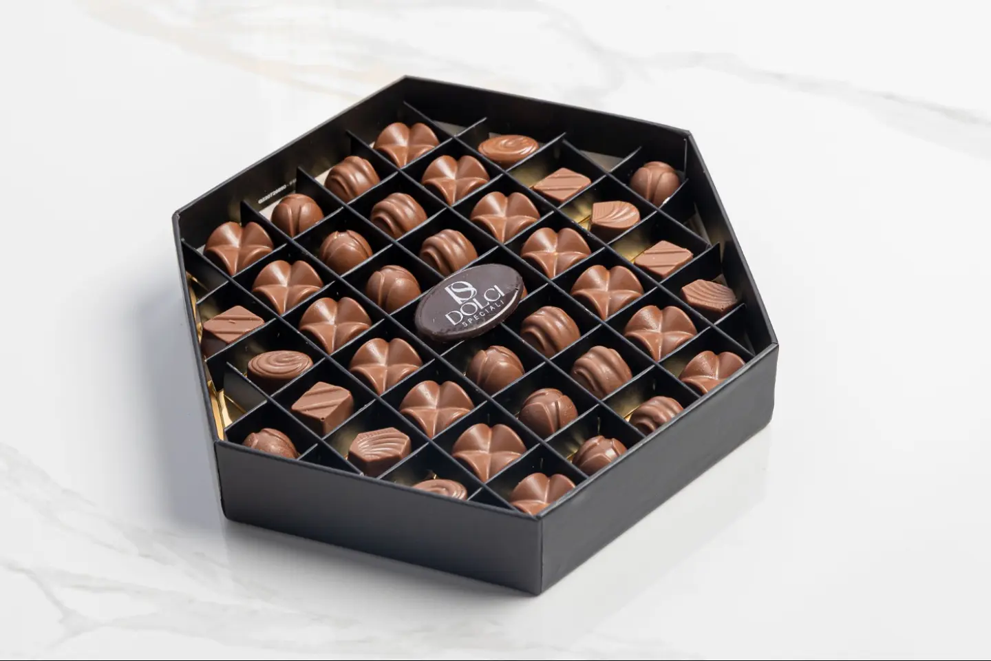 علبة شوكولاتة (500 جم)
