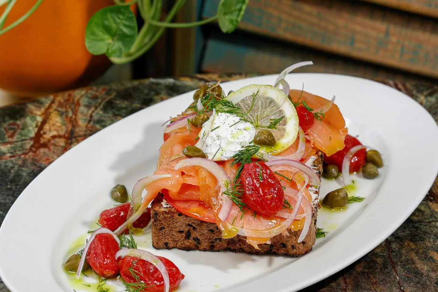 توست دي لوكس