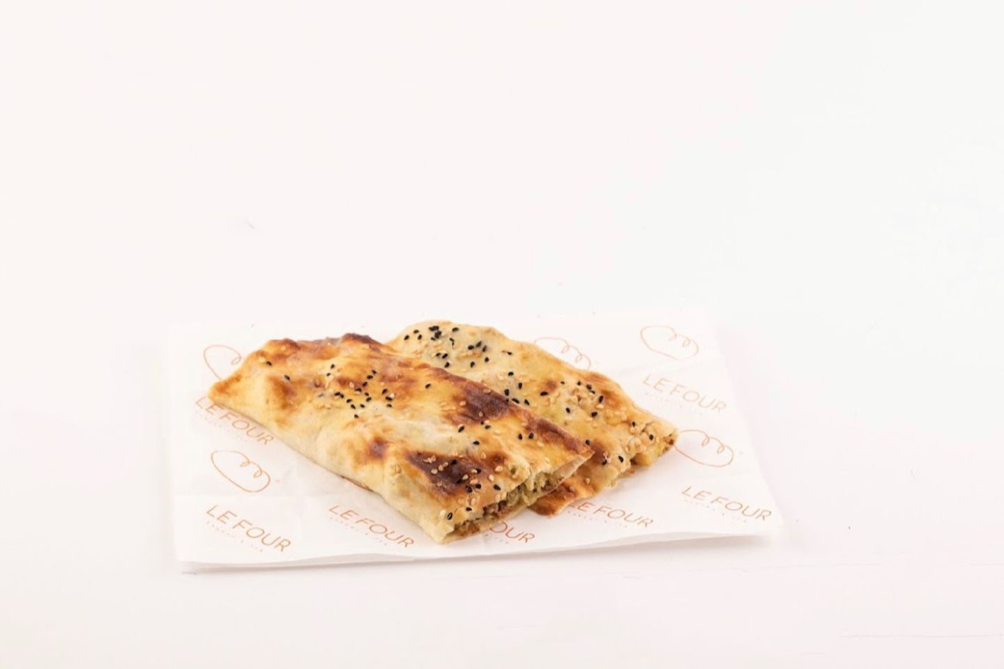 فطيرة لبنة وزعتر
