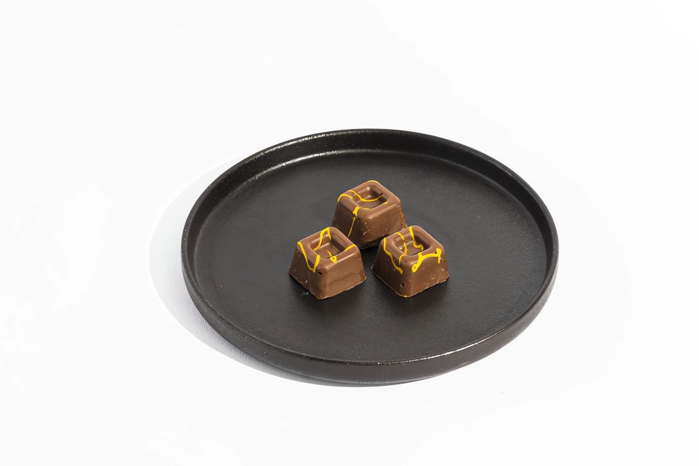 Chocolate Cubes Pecan Caramel