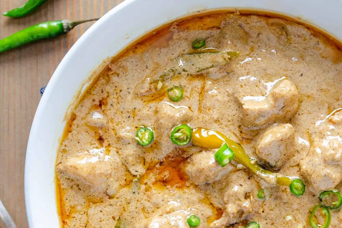 لحم ضأن بالزبادي