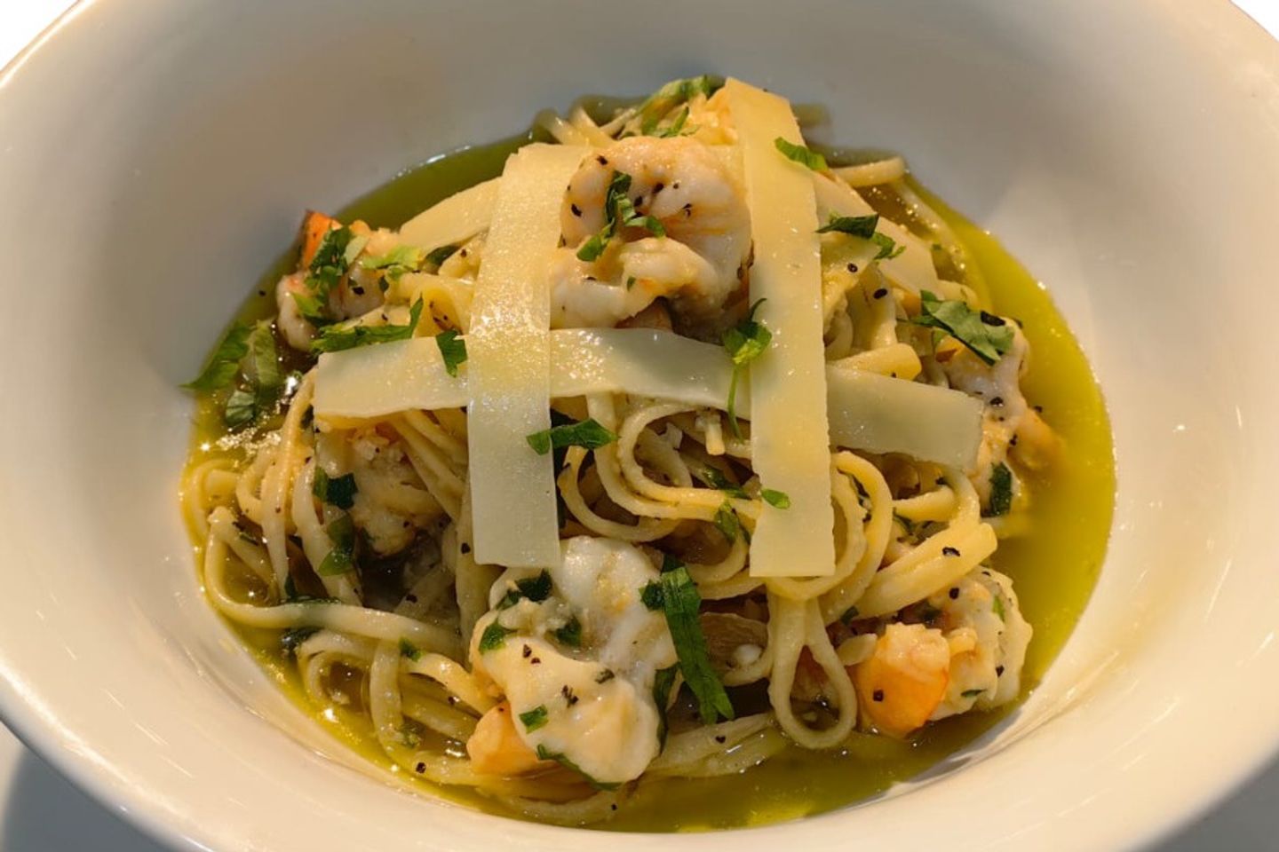 Linguini Prawn Pasta Al Limonene Provencal Sauce