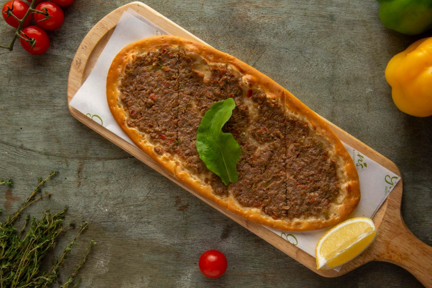 صفيحة لحم بدبس الرمان