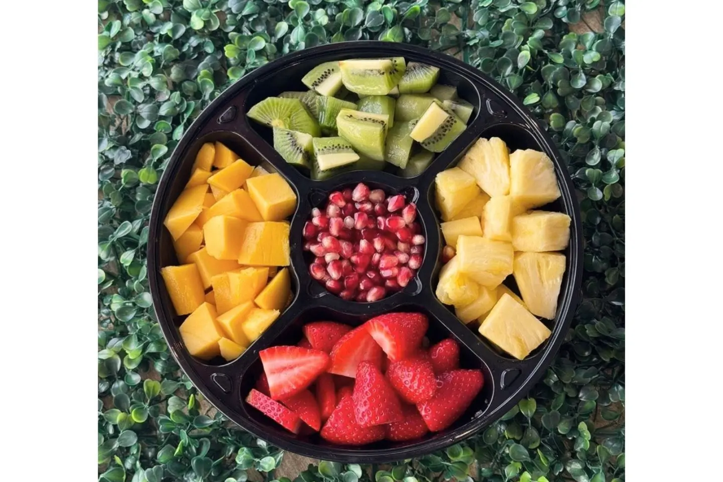 طبق فواكه كبير