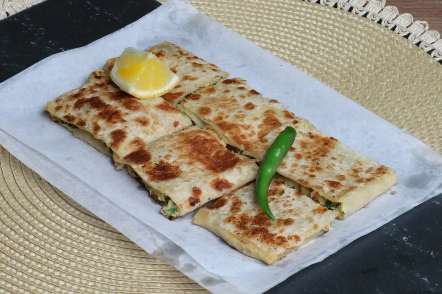 مطبق تونة