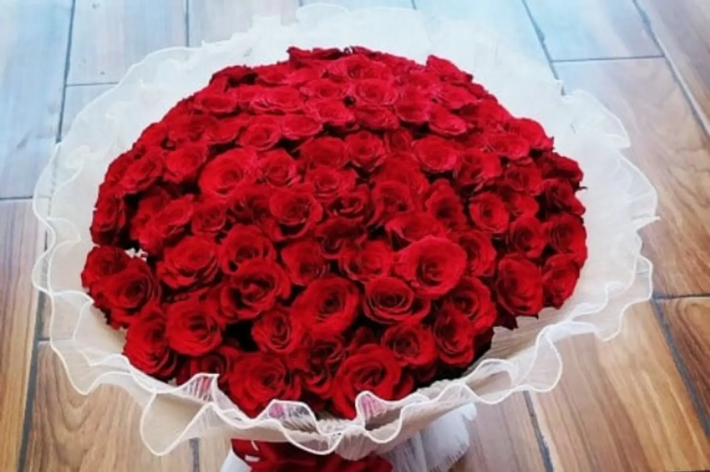 Elegance Bouquet50 Red Roses White Fabric Wrap