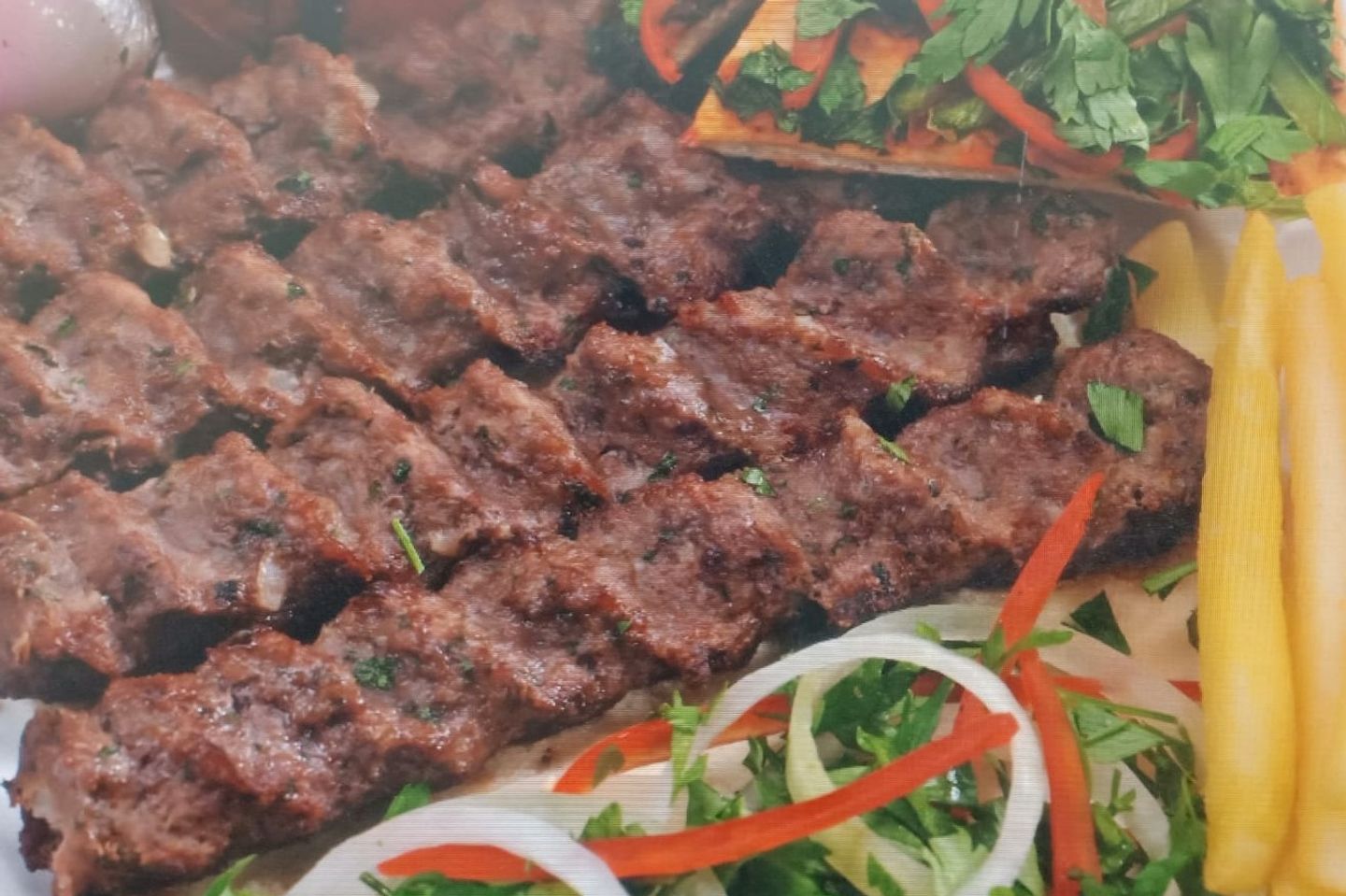 صحن كباب لحم نعيمي كبير