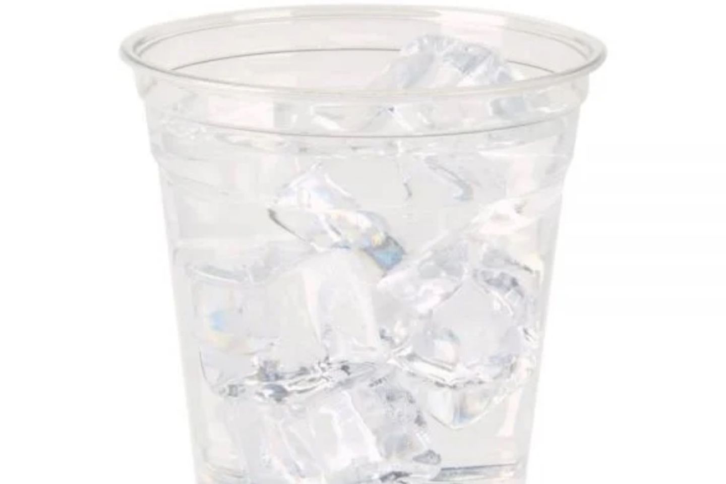 كوب مع ثلج