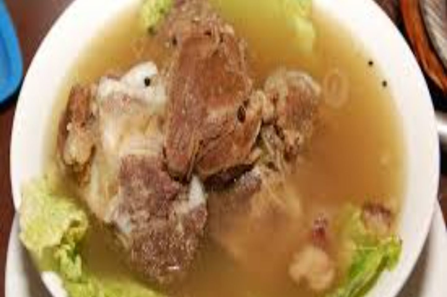 شوربة لحم بقري بولالو فلبيني