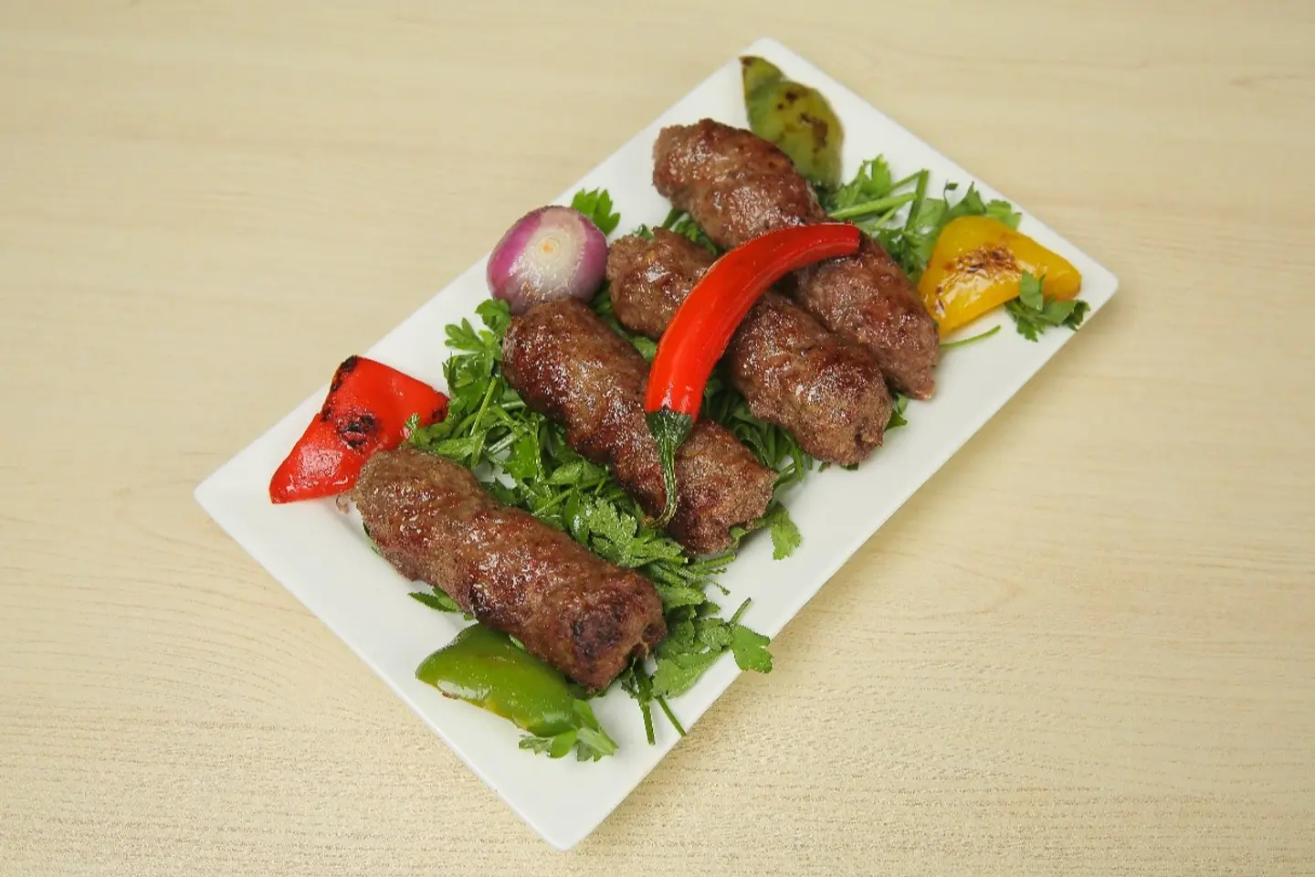 طبق كباب لحم