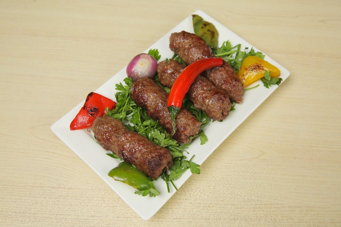 طبق كباب لحم