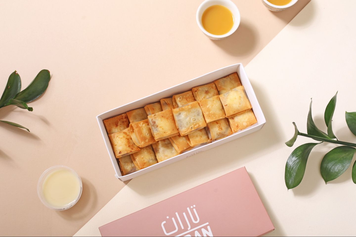 حلى مربعات التمر والجبن