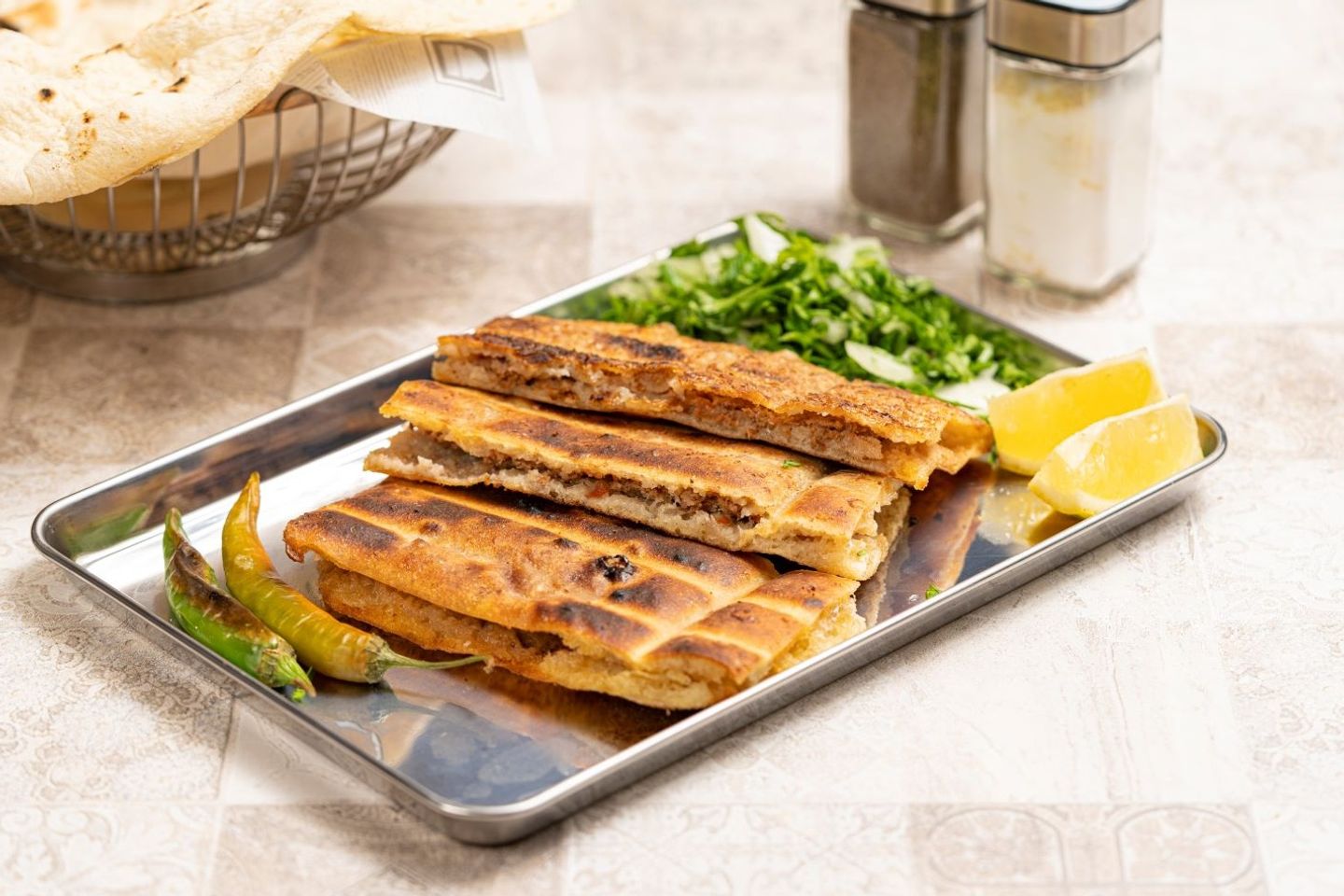 عرايس لحم