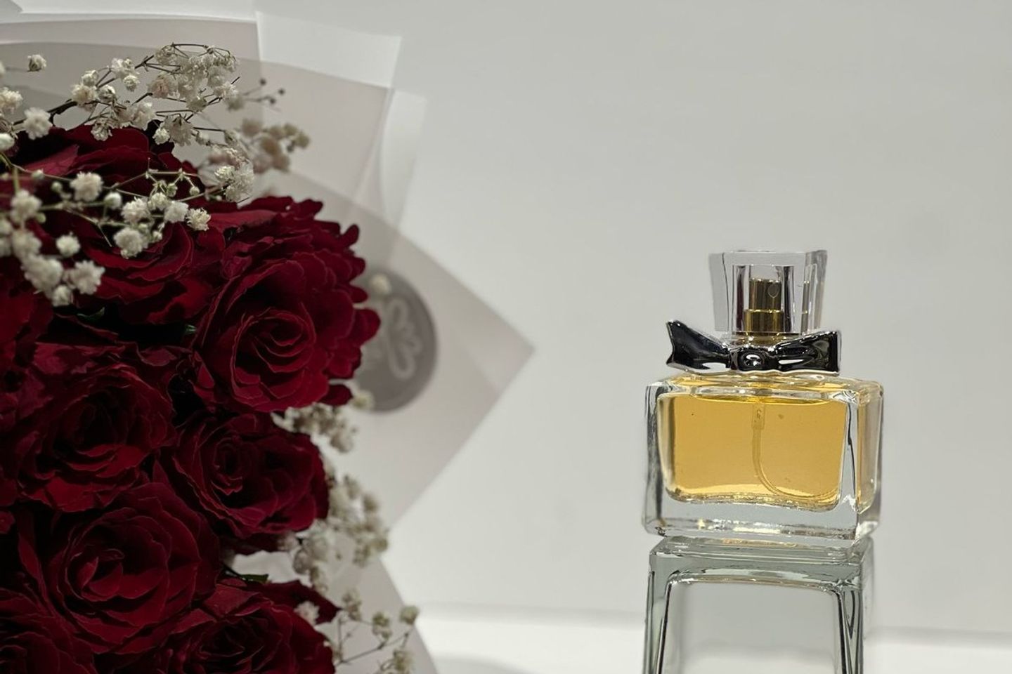 عطر ميني ناعم مع بوكيه
