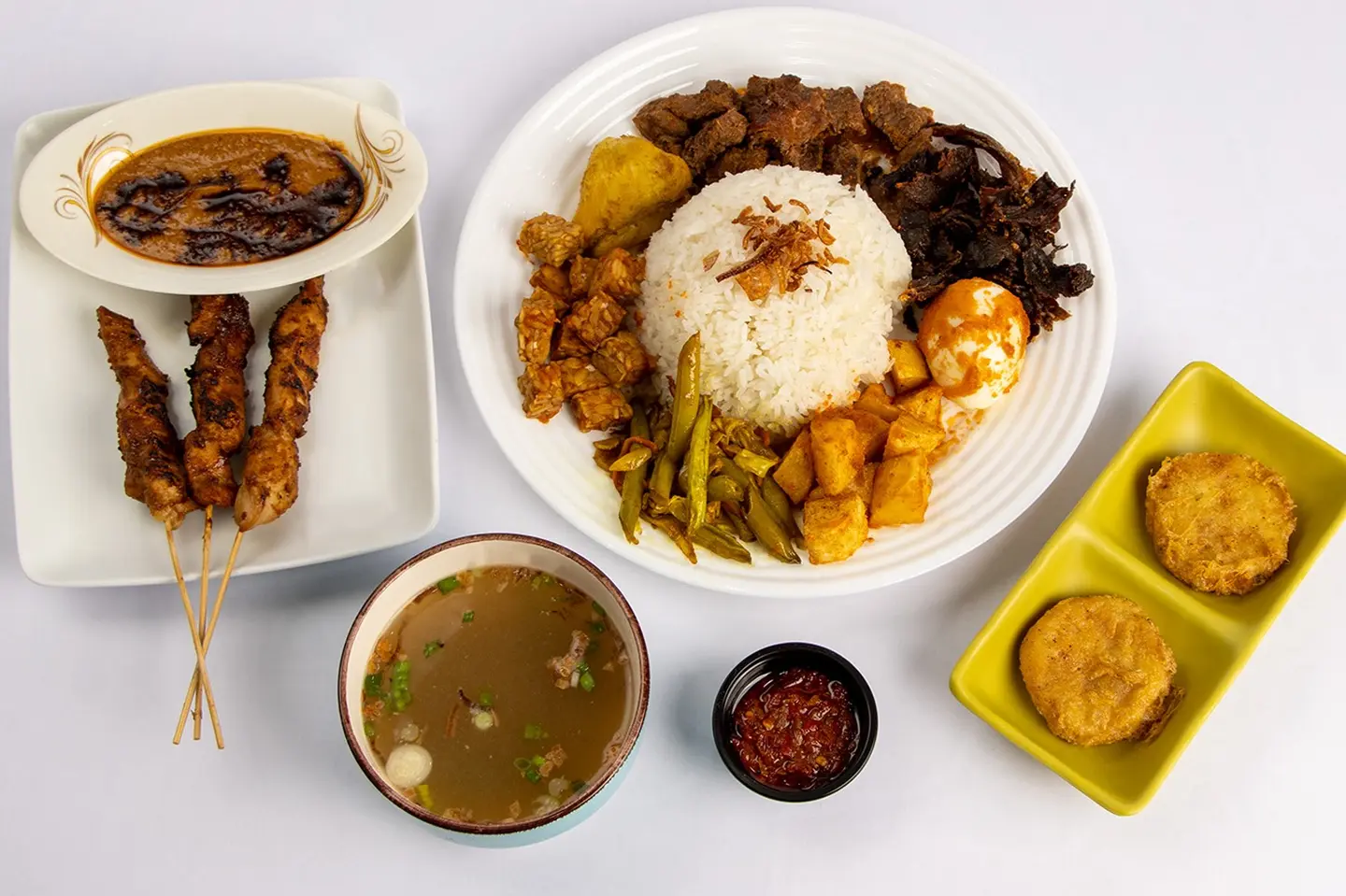 Nasi Campur Ponchak