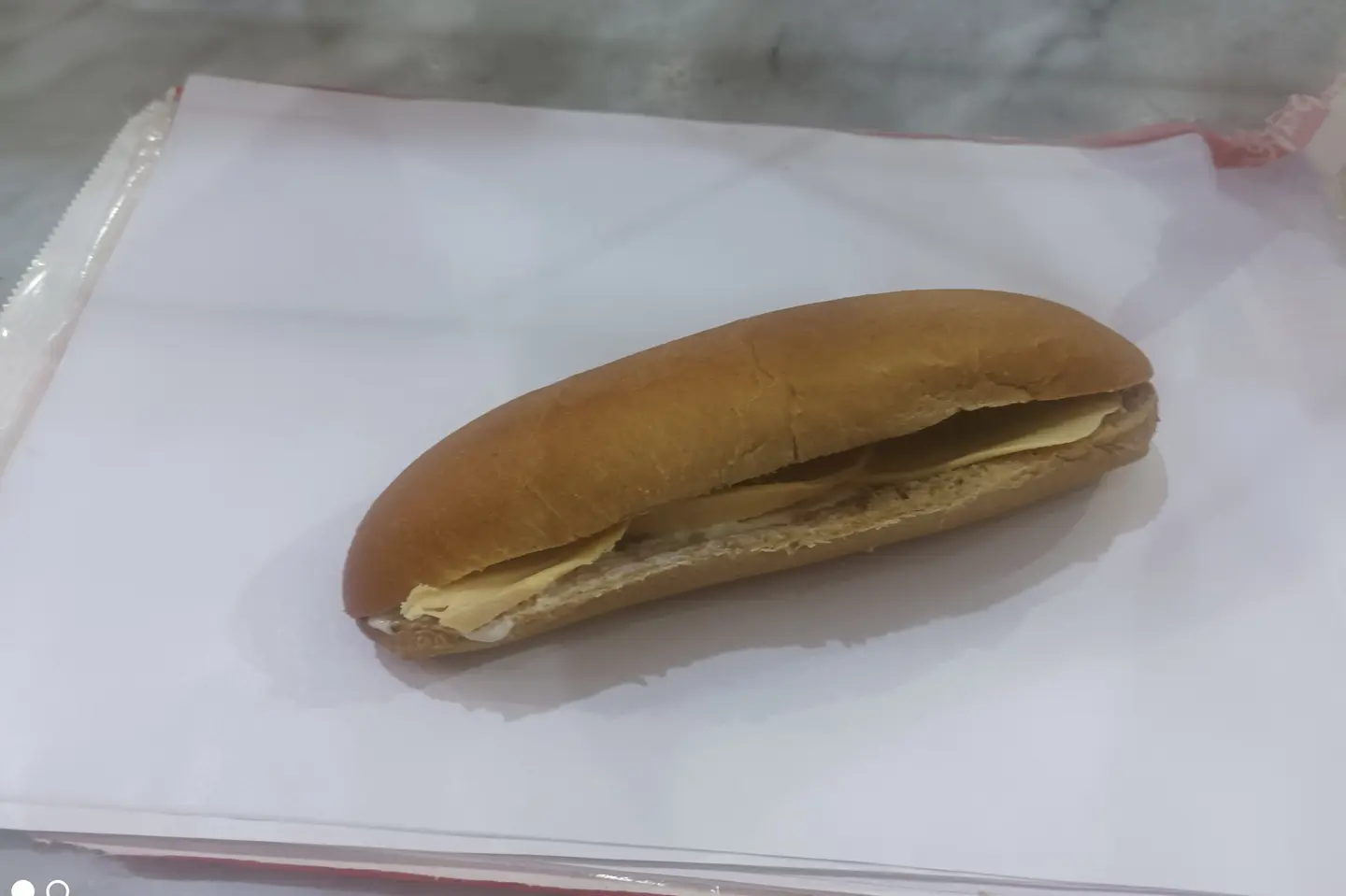 ساندويتش جبنتين