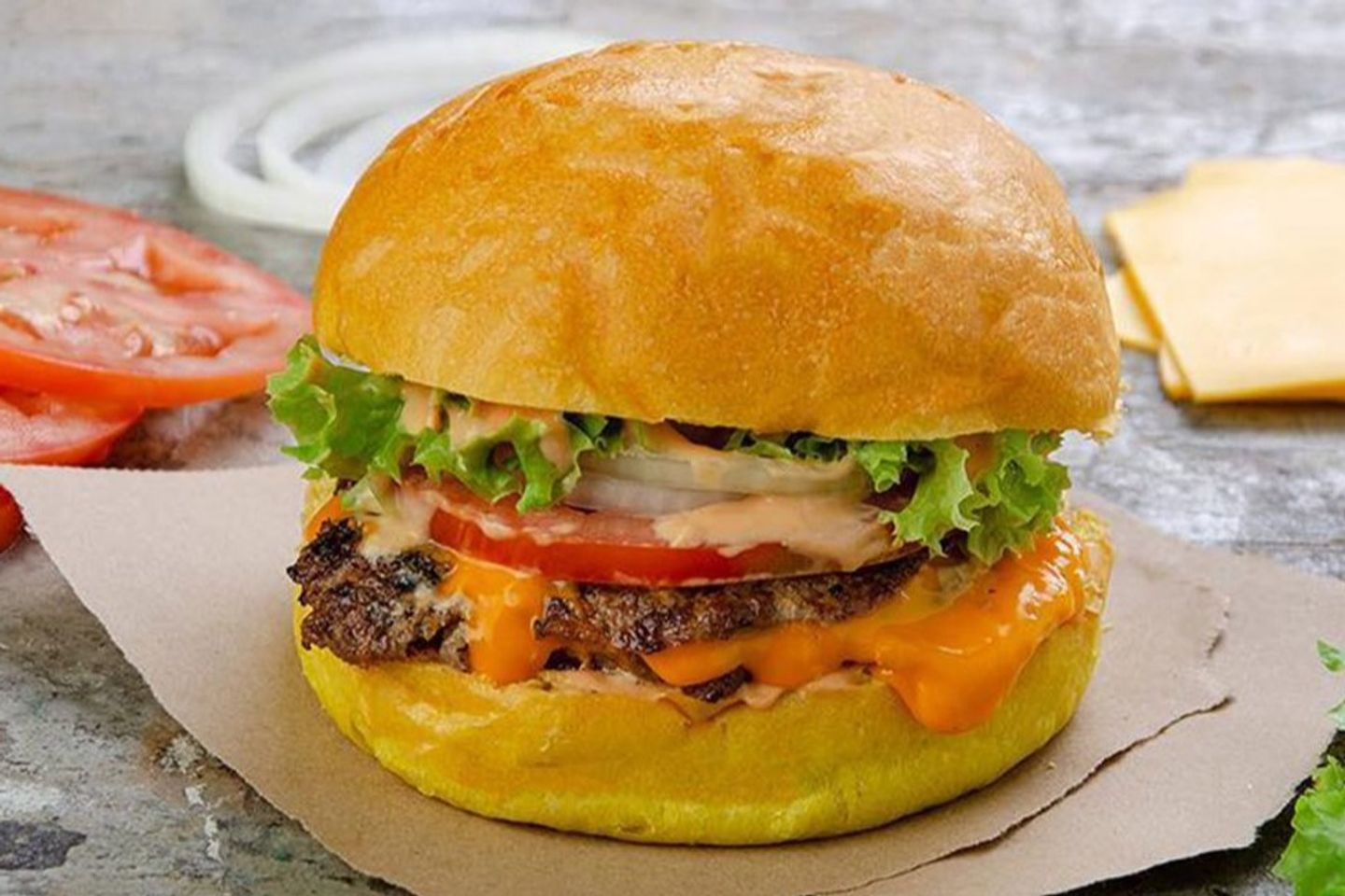 Classic Burger 424 Cal