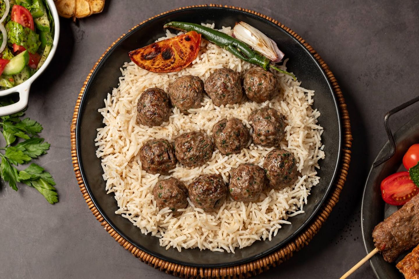 صحن كفتة لحم مع أرز