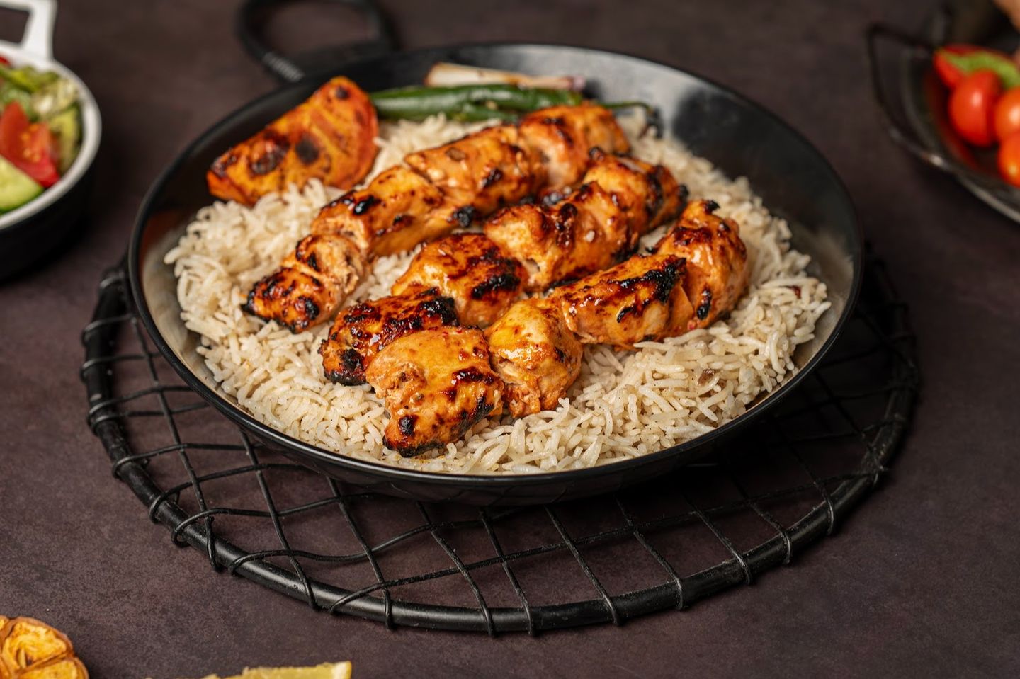 صحن طاووق مع أرز