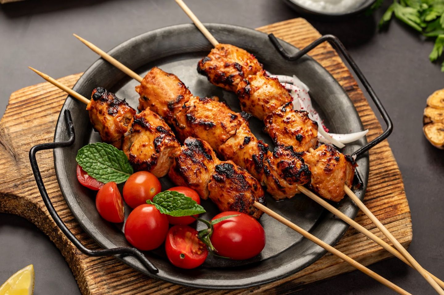صحن طاووق مع بطاطا