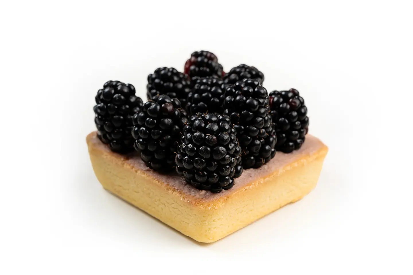 تارت التوت الأسود