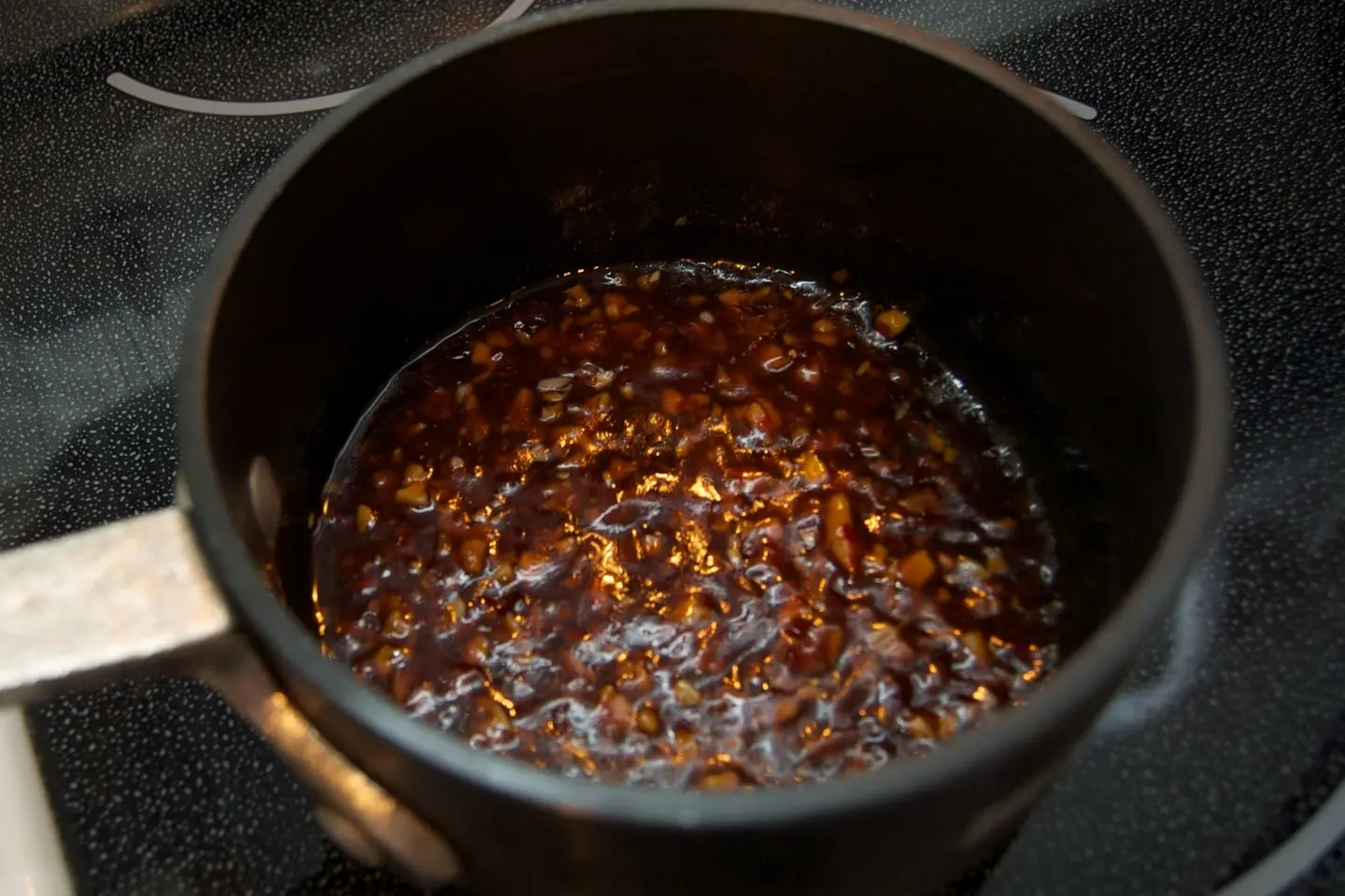 Sweet And Very Spicy Garlic Sauce