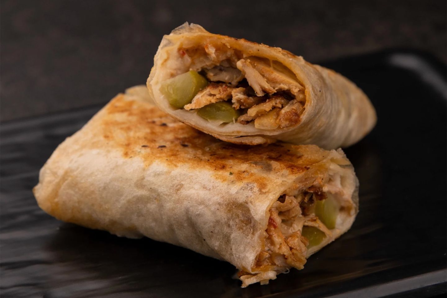 ساندوتش شاورما خبز شامي صغير