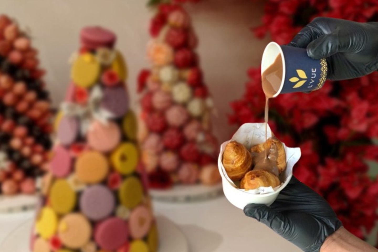 ميني كراوسون مع صوص الشوكولاتة