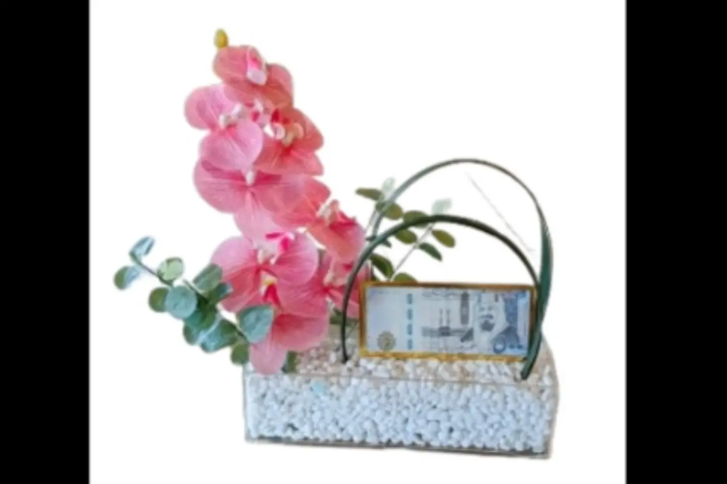 Flowers Plastic Clor Pink And Green And Clerik Number 3