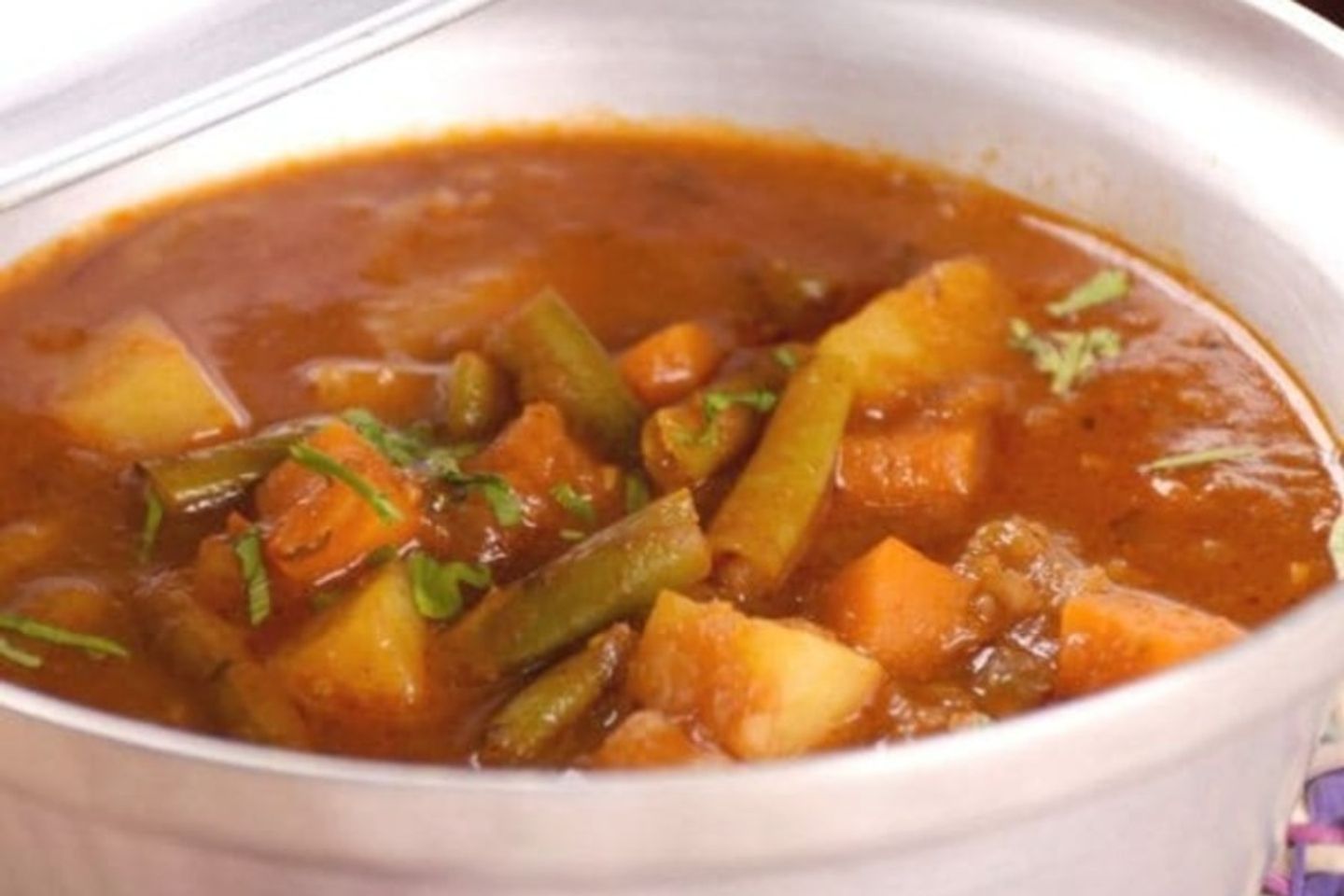 Edam Mixed Vegetables - Small