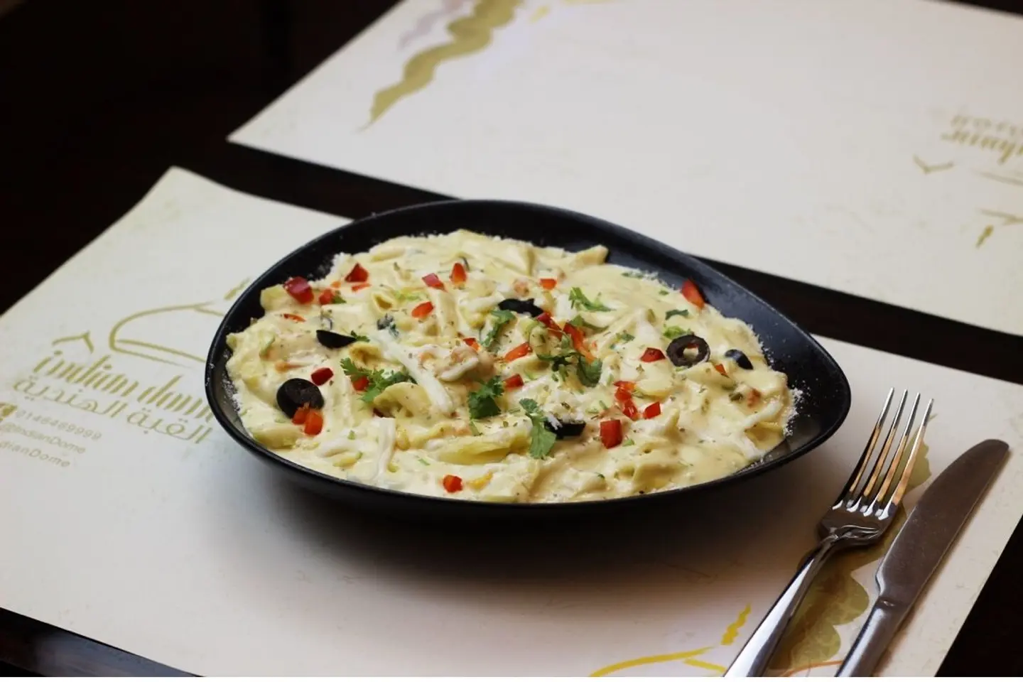 معكرونة بالصوص الأبيض