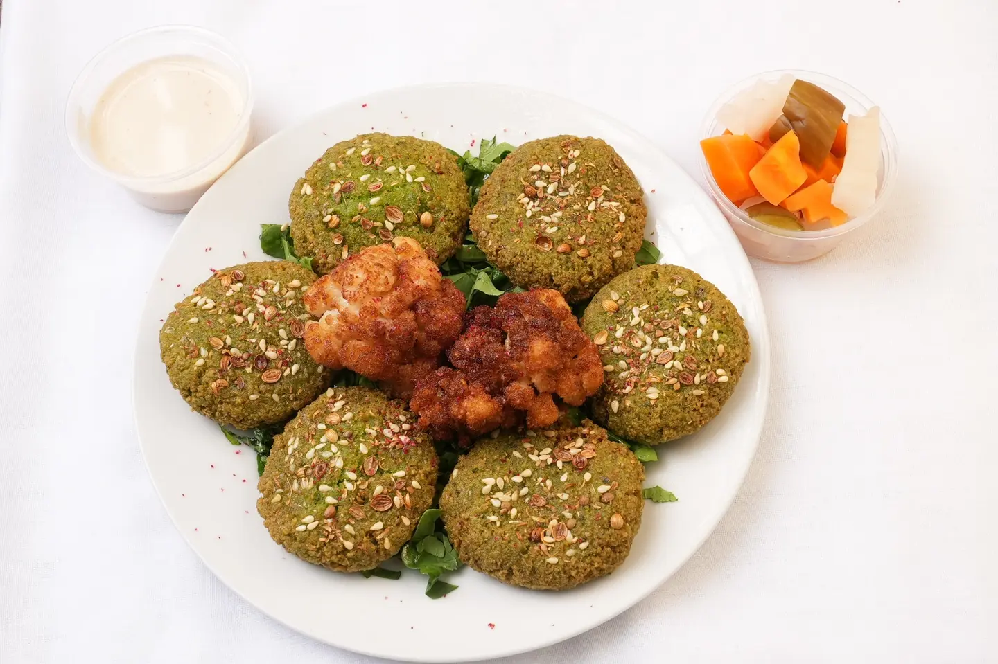 طبق فلافل مع الزهرة