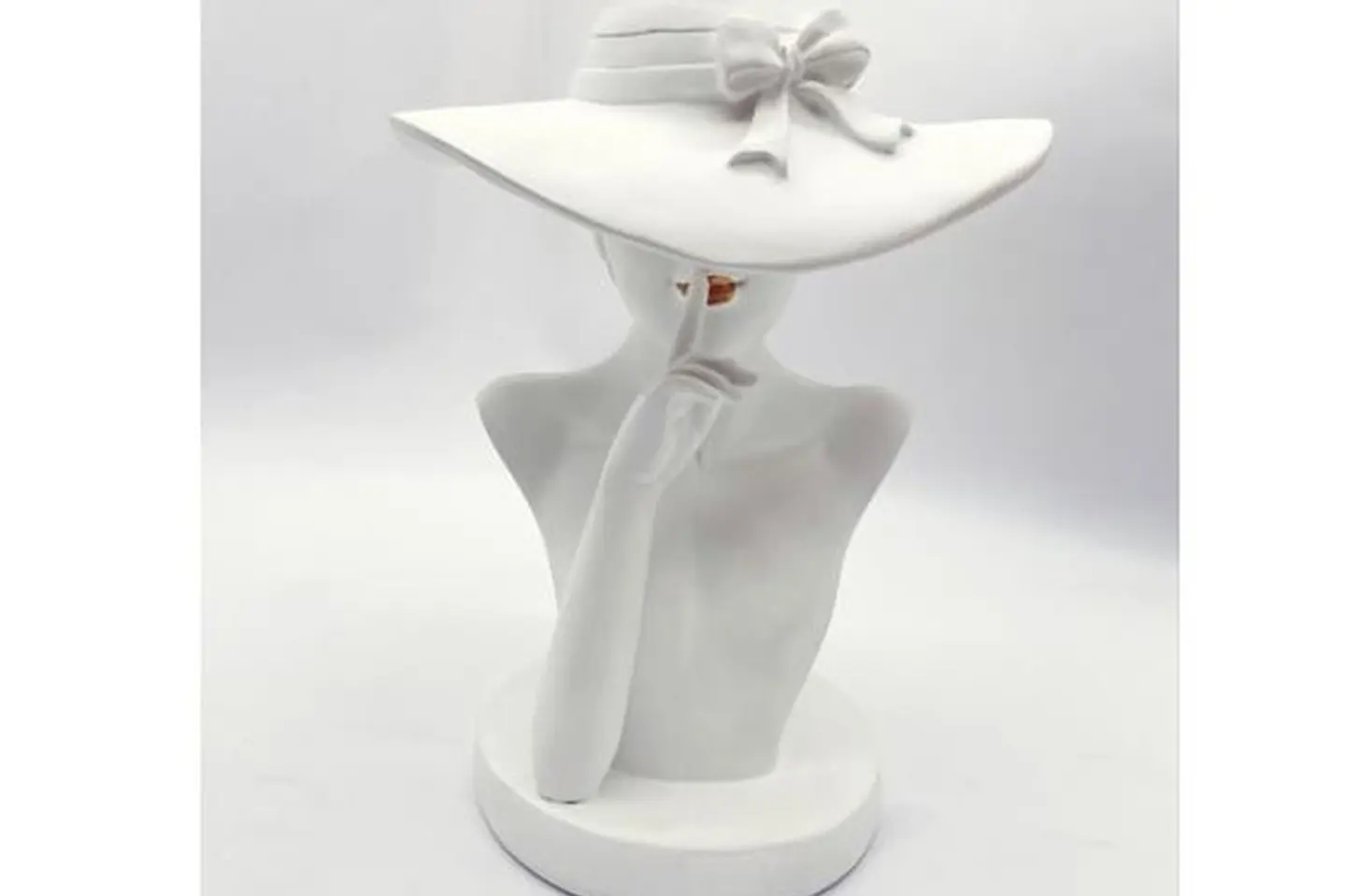 A Wonderful Vase Elegant Shape 059
