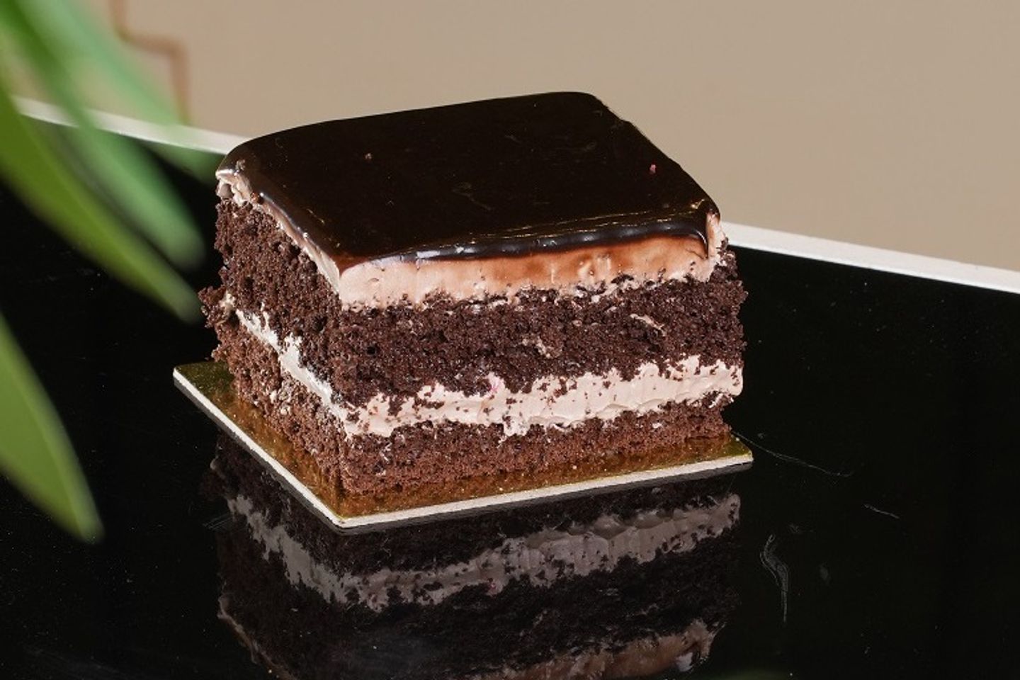 قطعة كيك شوكولا