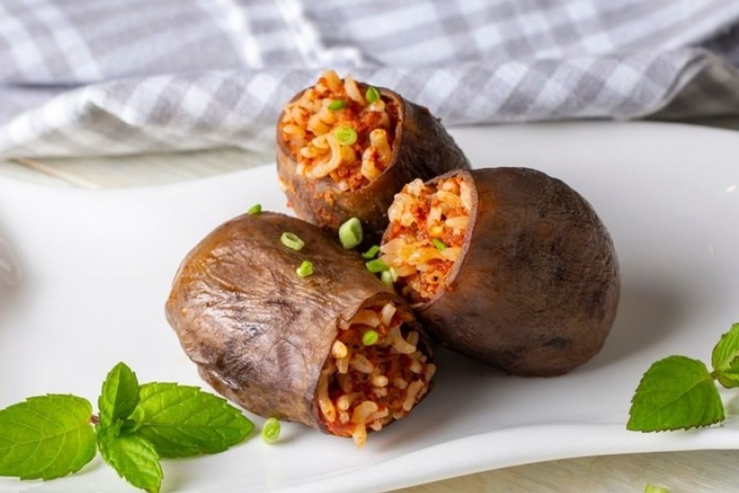 طبق باذنجان محشي