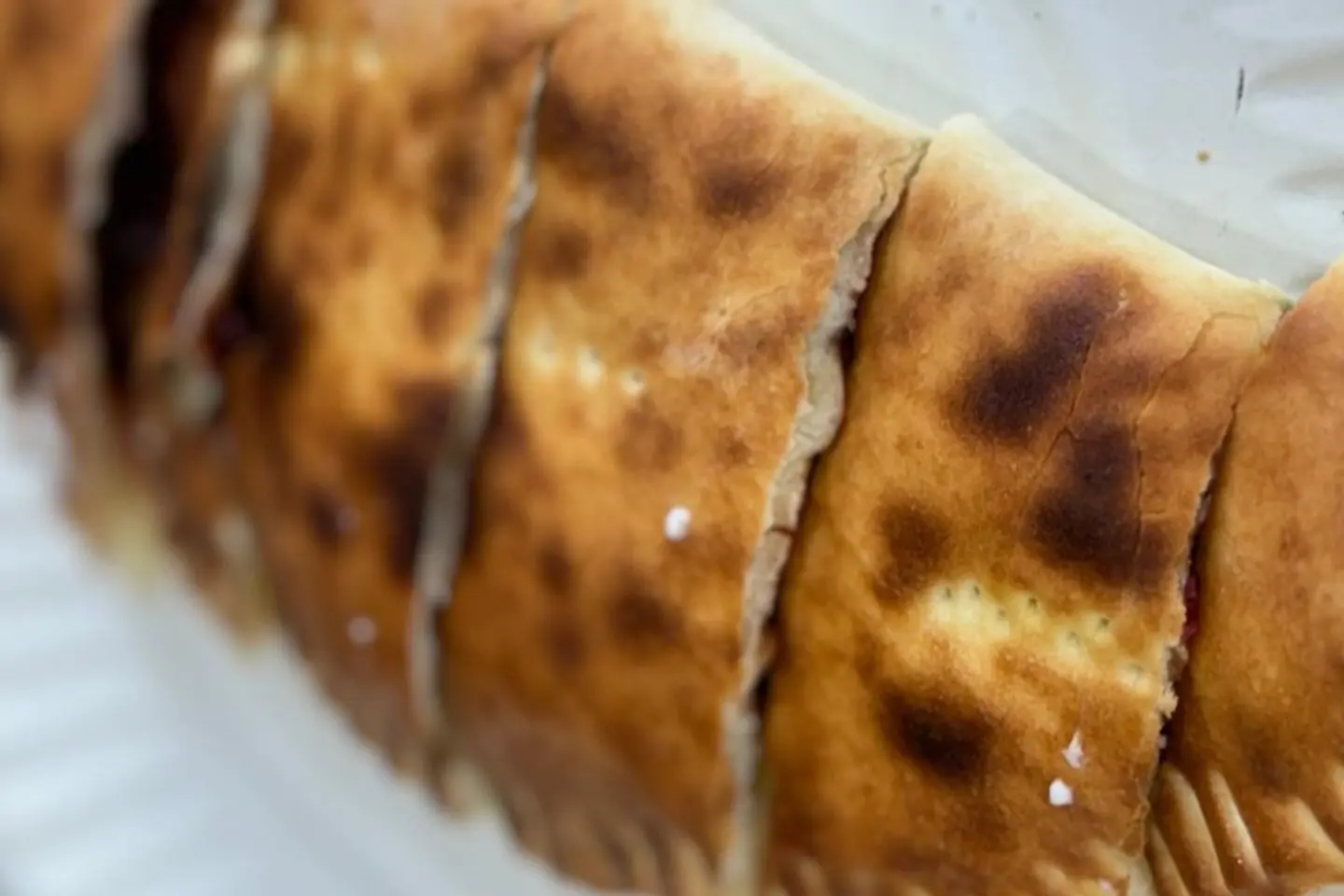 فطيرة جبن حلوم