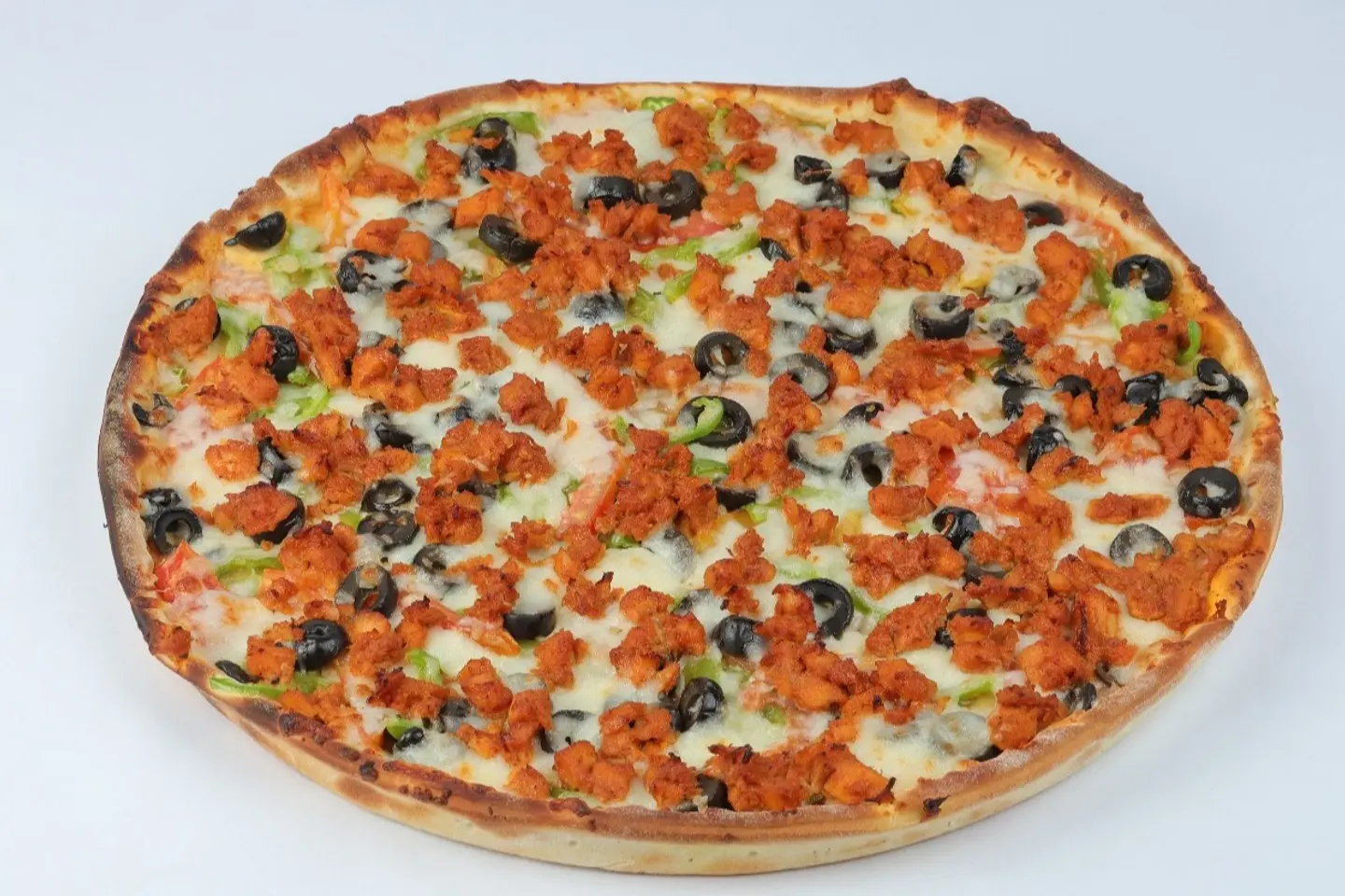 بيتزا دجاج كبيرة