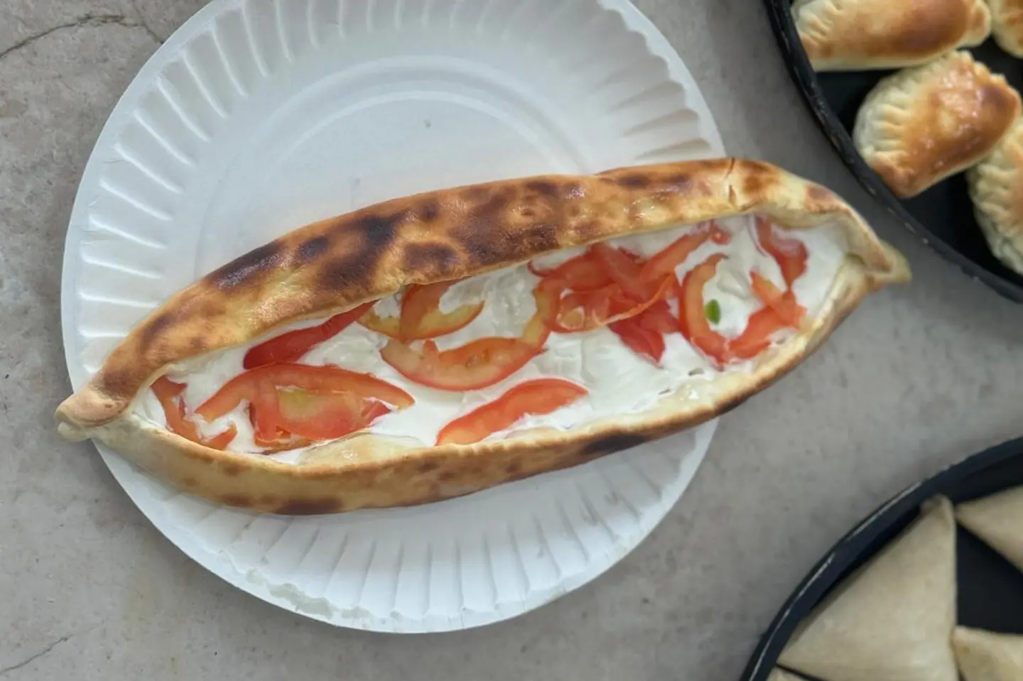 فطيرة لبنة بالطماطم