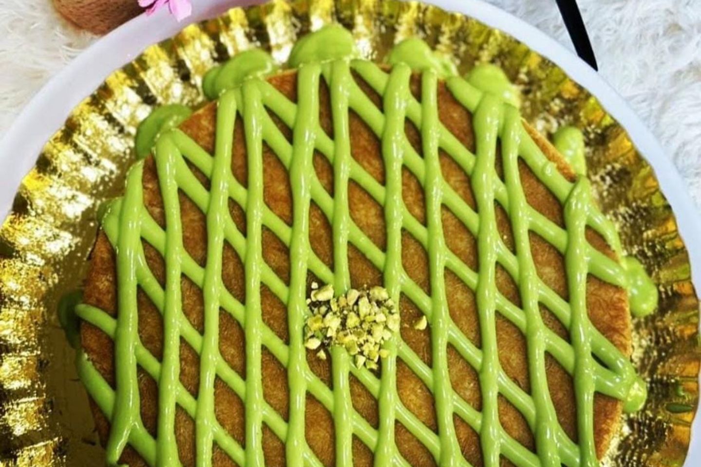 كنافه بستاشو وسط