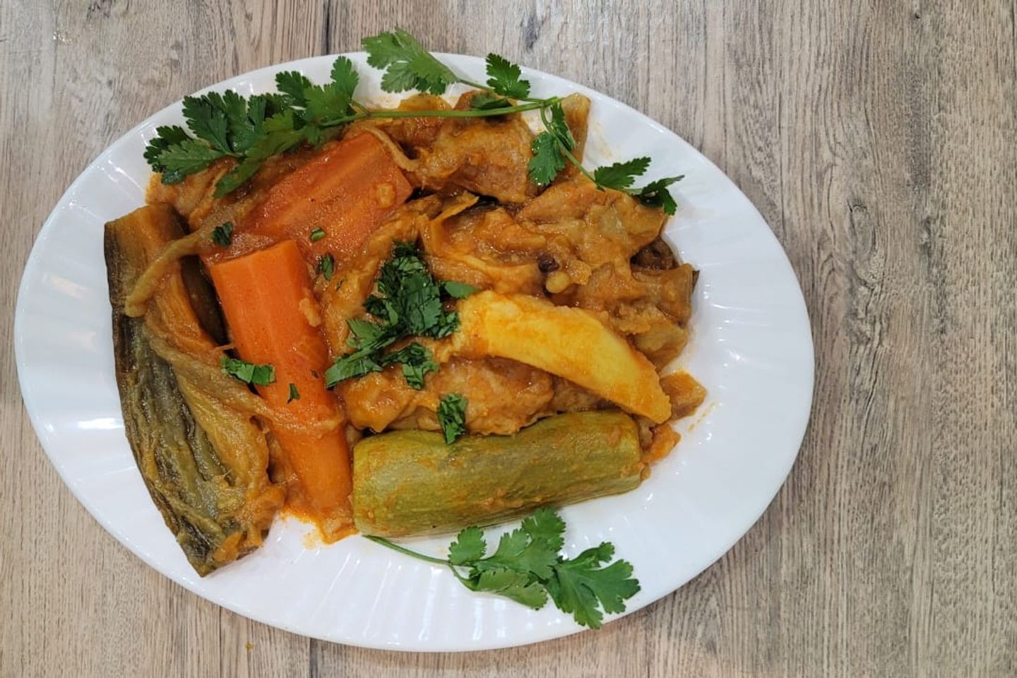 Plain Margoog Makabis With Vegetable