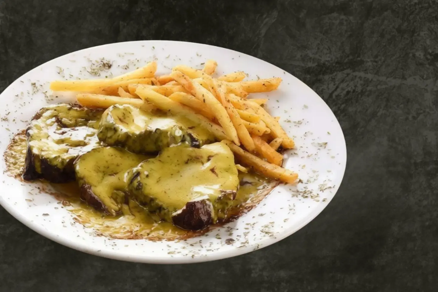 شريحة لحم تندرلوين من مقهى دي باريس