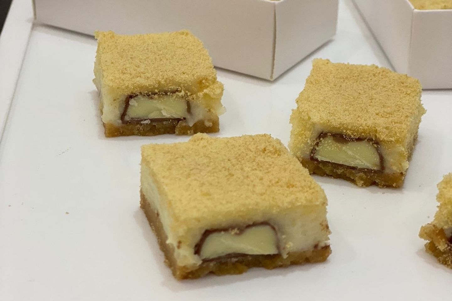 كندر بايتس