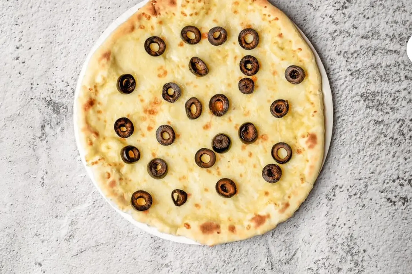 جبنة مع زيتون