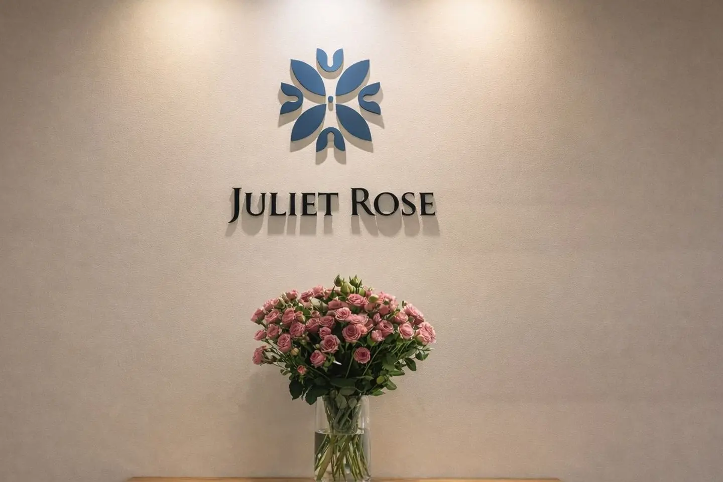 A Baby Rose Of 20 Pieces