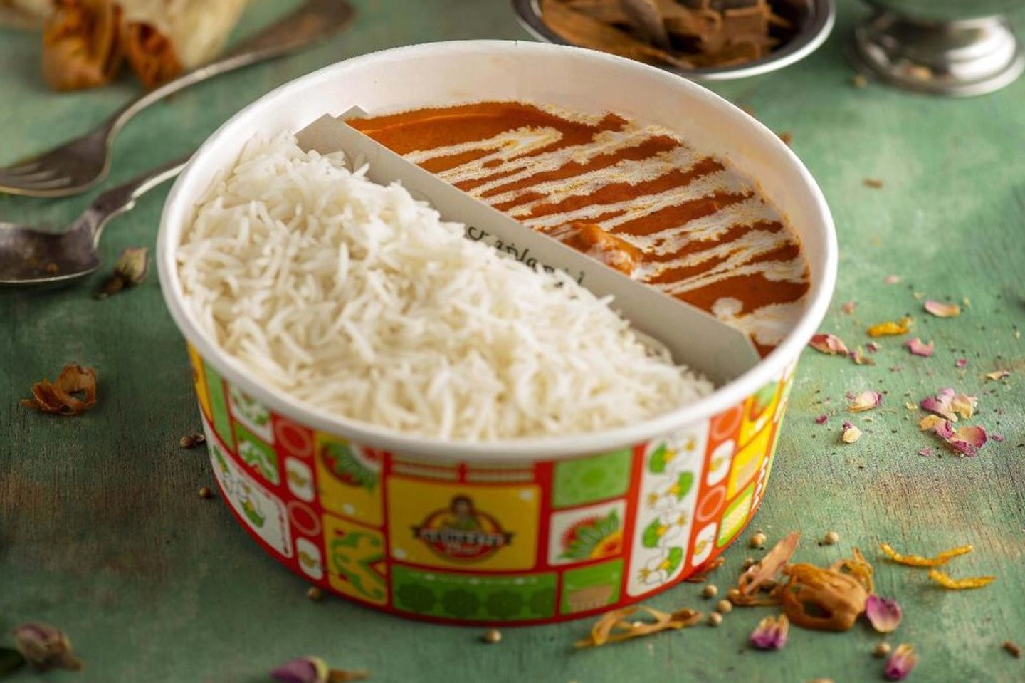 دجاج بالزبدة مع أرز ابيض